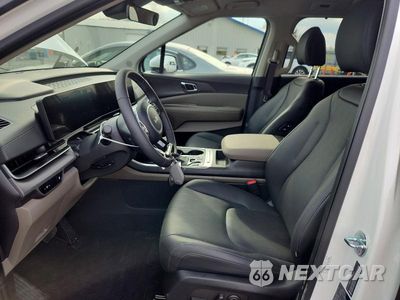 Zdjęcie 7 z 14 samochodu: 2026 KIA CARNIVAL EX VIN:KNDNC5K38T6615561 - miniatura