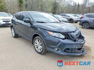 Czwarte zdjęcie samochodu z boku: 2018 NISSAN QASHQAI S VIN:JN1BJ1CP2JW158040 - miniatura