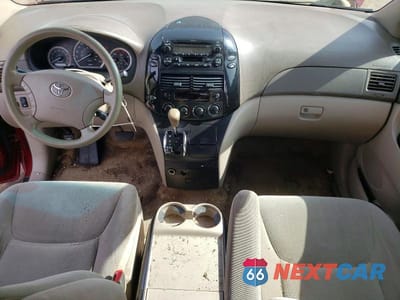 Zdjęcie 8 z 14 samochodu: 2005 TOYOTA SIENNA LE VIN:5TDBA23C65S053197 - miniatura