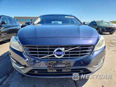 Piąte zdjęcie samochodu w środku: 2015 VOLVO V60 PREMIER VIN:YV1612SK0F1228837 - miniatura