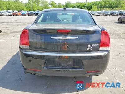Zdjęcie 6 z 12 samochodu: 2015 CHRYSLER 300 LIMITED VIN:2C3CCAAG7FH807873 - miniatura