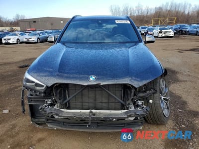 Piąte zdjęcie samochodu w środku: 2022 BMW X5 M50I VIN:5UXJU4C01N9M89165 - miniatura