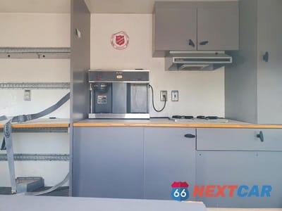 Zdjęcie 11 z 13 samochodu: 1993 FORD E350 AMBULANCE VIN:1FDKE37H7PHA02097 - miniatura