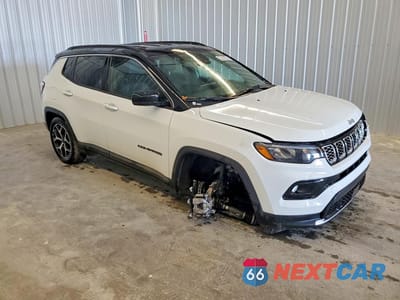 Czwarte zdjęcie samochodu z boku: 2025 JEEP COMPASS LIMITED VIN:3C4NJDCNXST619339 - miniatura