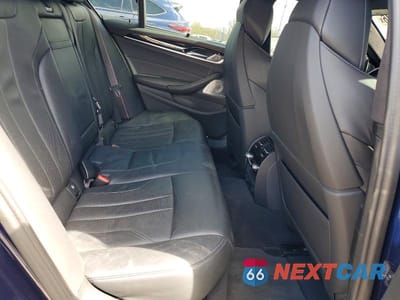Zdjęcie 10 z 13 samochodu: 2023 BMW M5 VIN:WBS83CH0XPCM82445 - miniatura