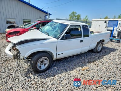 2001 CHEVROLET S TRUCK S10 1GCCS19WX18126115 - główne zdjęcie licytacji z USA - miniatura