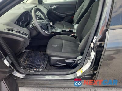 Zdjęcie 7 z 12 samochodu: 2017 FORD FOCUS SE VIN:1FADP3K28HL259574 - miniatura