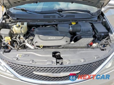 Zdjęcie 12 z 13 samochodu: 2018 CHRYSLER PACIFICA VIN:2C4RC1BG5JR110371 - miniatura