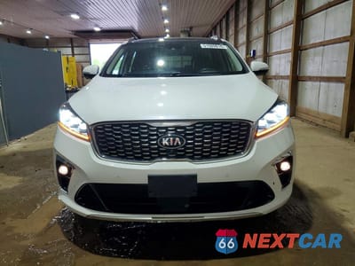 Piąte zdjęcie samochodu w środku: 2019 KIA SORENTO SX V6 VIN:5XYPKDA57KG500535 - miniatura
