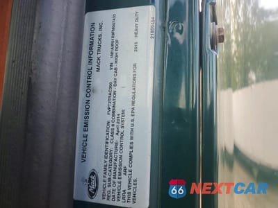 Zdjęcie 10 z 10 samochodu: 2015 MACK 600 CXU600 VIN:1M1AW01X9FM007433 - miniatura