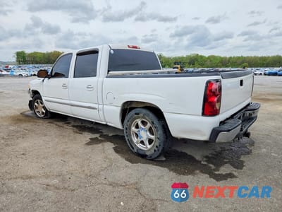 Drugie zdjęcie samochodu z przodu: 2005 GMC NEW SIERRA C1500 VIN:2GTEC13T651185532 - miniatura