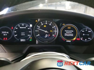 Zdjęcie 9 z 13 samochodu: 2020 PORSCHE 911 CARRERA S VIN:WP0AB2A9XLS227857 - miniatura