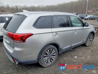 Trzecie zdjęcie samochodu z tyłu: 2020 MITSUBISHI OUTLANDER SE VIN:JA4AD3A36LZ048597 - miniatura