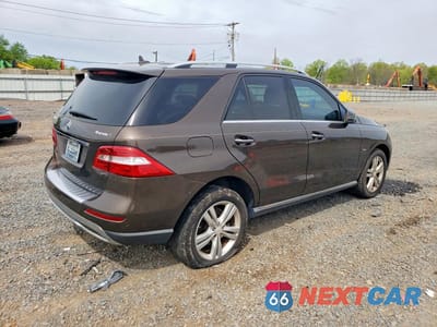 Trzecie zdjęcie samochodu z tyłu: 2012 MERCEDES-BENZ ML 350 4MATIC VIN:4JGDA5HB1CA016204 - miniatura