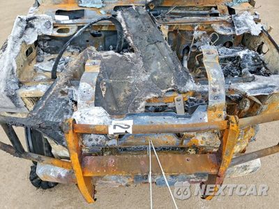 Zdjęcie 11 z 12 samochodu: 2005 HUMMER H2 SUT VIN:5GRGN22U95H118258 - miniatura