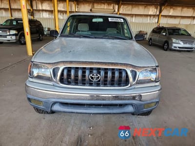 Piąte zdjęcie samochodu w środku: 2004 TOYOTA TACOMA XTRACAB PRERUNNER VIN:5TESM92N84Z405863 - miniatura