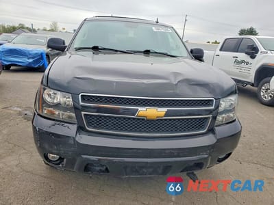 Piąte zdjęcie samochodu w środku: 2014 CHEVROLET TAHOE K1500 LT VIN:1GNSKBE06ER229252 - miniatura