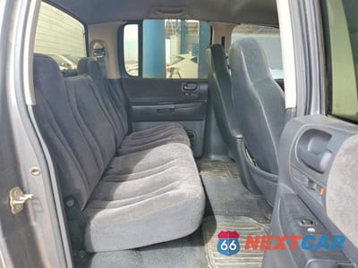 Zdjęcie 10 z 12 samochodu: 2003 DODGE DAKOTA QUAD SLT VIN:1D7HL48N43S133988 - miniatura