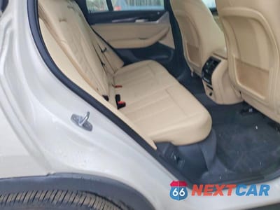 Zdjęcie 11 z 14 samochodu: 2019 BMW X3 XDRIVE30I VIN:5UXTR9C50KLR10584 - miniatura