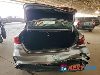 Zdjęcie 6 z 12 samochodu: 2024 KIA FORTE LXS VIN:3KPF24AD2RE724726 - miniatura