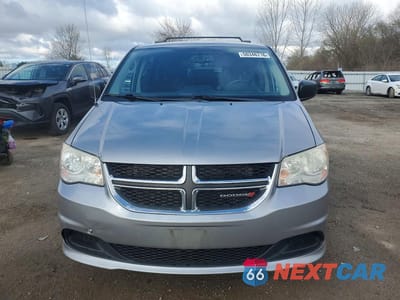 Piąte zdjęcie samochodu w środku: 2013 DODGE GRAND CARAVAN SE VIN:2C4RDGBG1DR702032 - miniatura