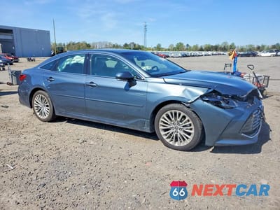 Czwarte zdjęcie samochodu z boku: 2021 TOYOTA AVALON LIMITED VIN:4T1DA1AB1MU006727 - miniatura