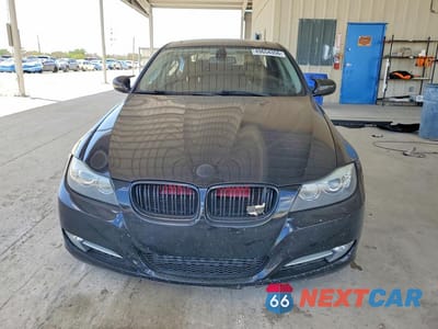 Piąte zdjęcie samochodu w środku: 2011 BMW 335 I VIN:WBAPM5C57BE578459 - miniatura