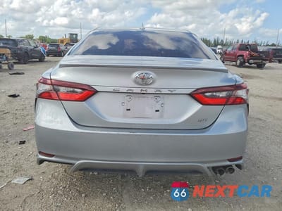 Zdjęcie 6 z 12 samochodu: 2021 TOYOTA CAMRY SE VIN:4T1G11AK6MU471615 - miniatura