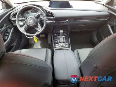 Zdjęcie 8 z 13 samochodu: 2024 MAZDA CX-30 PREFERRED VIN:3MVDMBCM5RM647311 - miniatura