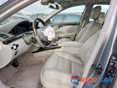 Zdjęcie 7 z 13 samochodu: 2013 MERCEDES-BENZ S 400 VIN:WDDNG9FB4DA505267 - miniatura