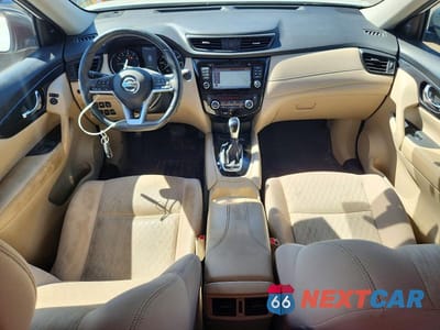 Zdjęcie 8 z 13 samochodu: 2017 NISSAN ROGUE SV VIN:KNMAT2MV8HP512167 - miniatura