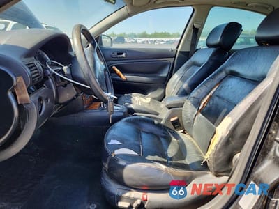 Zdjęcie 7 z 12 samochodu: 2003 VOLKSWAGEN PASSAT GLX VIN:WVWRH63BX3P456177 - miniatura