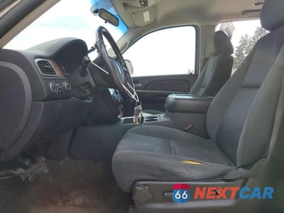 Zdjęcie 7 z 13 samochodu: 2009 CHEVROLET SUBURBAN K1500 LT VIN:1GNFK26319J116081 - miniatura
