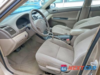 Zdjęcie 7 z 11 samochodu: 2006 TOYOTA CAMRY STANDARD VIN:4T1BE32K56U732129 - miniatura