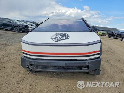 Piąte zdjęcie samochodu w środku: 2024 TESLA CYBERTRUCK VIN:7G2CEHEE5RA031349 - miniatura