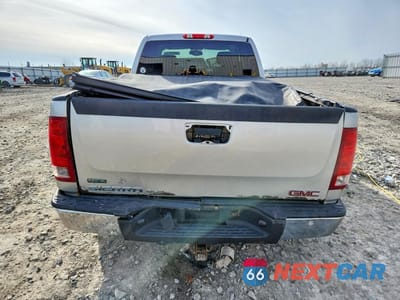 Zdjęcie 6 z 12 samochodu: 2010 GMC SIERRA K1500 SLE VIN:1GTSKVE38AZ131970 - miniatura