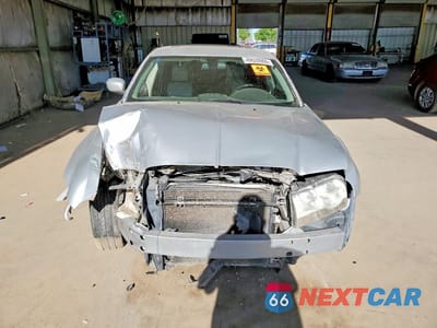 Piąte zdjęcie samochodu w środku: 2006 CHRYSLER 300 TOURING VIN:2C3KA53G16H341797 - miniatura