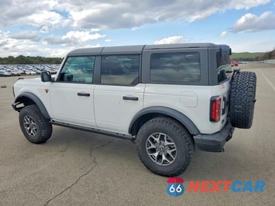 Drugie zdjęcie samochodu z przodu: 2024 FORD BRONCO BADLANDS VIN:1FMEE9BP1RLB52219 - miniatura