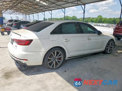 Trzecie zdjęcie samochodu z tyłu: 2018 AUDI A4 PREMIUM PLUS VIN:WAUENAF42JA145878 - miniatura