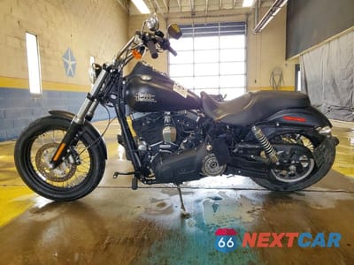 Trzecie zdjęcie samochodu z tyłu: 2017 HARLEY-DAVIDSON FXDB DYNA STREET BOB VIN:1HD1GXM13HC313628 - miniatura