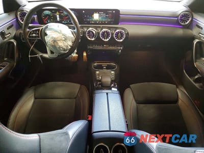 Zdjęcie 8 z 12 samochodu: 2022 MERCEDES-BENZ CLA 250 4MATIC VIN:W1K5J4HB9NN285314 - miniatura