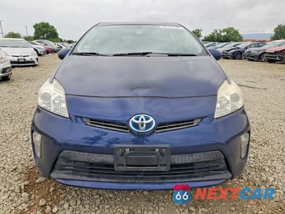 Piąte zdjęcie samochodu w środku: 2012 TOYOTA PRIUS FOUR VIN:JTDKN3DU1C1581919 - miniatura