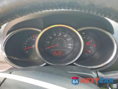Zdjęcie 9 z 12 samochodu: 2011 KIA SORENTO EX VIN:5XYKU4A19BG022801 - miniatura