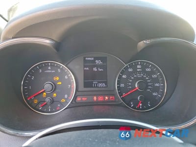 Zdjęcie 9 z 12 samochodu: 2016 KIA FORTE LX VIN:KNAFK4A63G5575203 - miniatura