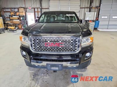 Piąte zdjęcie samochodu w środku: 2018 GMC CANYON DENALI 4WD 2.8L 4C TDSL VIN:1GTP6EE14J1125834 - miniatura