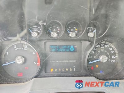 Zdjęcie 9 z 12 samochodu: 2013 FORD F350 SUPER DUTY FLATBED TRUCK VIN:1FDRF3GT0DEB56468 - miniatura