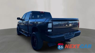 Trzecie zdjęcie samochodu z tyłu: 2017 RAM 2500 LARAMIE VIN:3C6UR5FL6HG721170 - miniatura