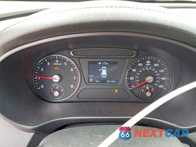 Zdjęcie 9 z 14 samochodu: 2019 KIA SORENTO L VIN:5XYPG4A36KG592141 - miniatura