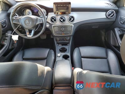Zdjęcie 8 z 14 samochodu: 2017 MERCEDES-BENZ GLA 250 VIN:WDCTG4EB5HJ299009 - miniatura