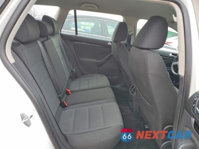 Zdjęcie 10 z 12 samochodu: 2014 VOLKSWAGEN JETTA S VIN:3VWPP7AJ6EM622047 - miniatura